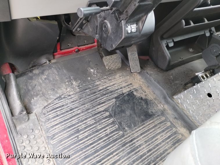 image for item DP3281 2001 Freightliner FL80  pumper fire truck