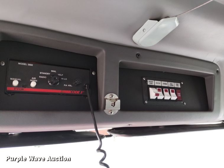 image for item DP3281 2001 Freightliner FL80  pumper fire truck