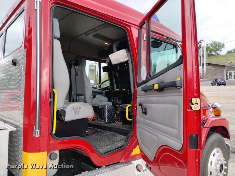 image for item DP3281 2001 Freightliner FL80  pumper fire truck