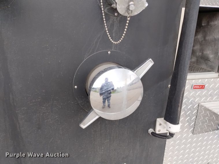 image for item DP3281 2001 Freightliner FL80  pumper fire truck