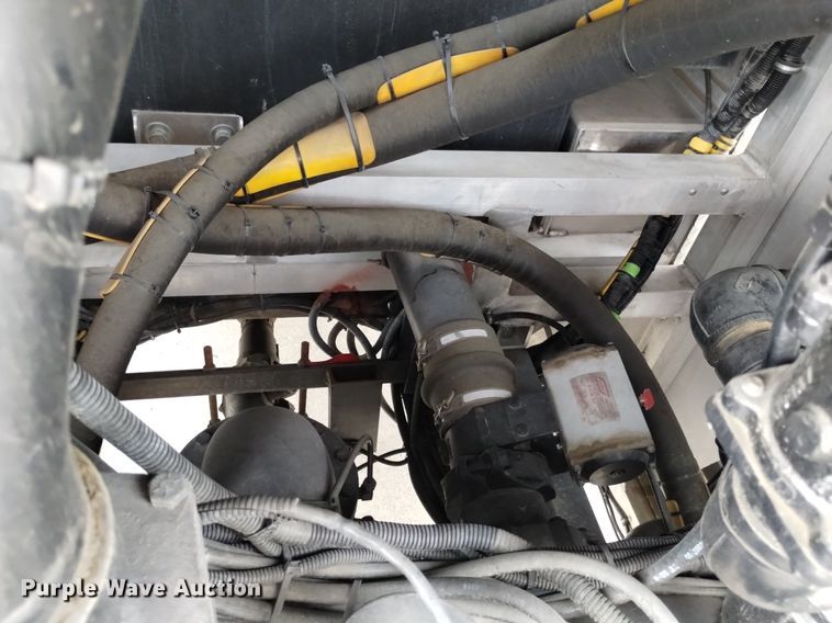 image for item DP3281 2001 Freightliner FL80  pumper fire truck