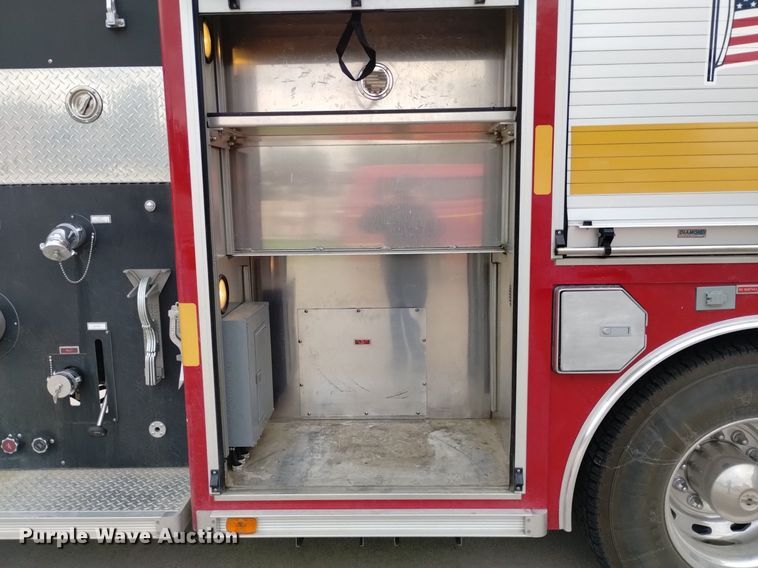 image for item DP3281 2001 Freightliner FL80  pumper fire truck