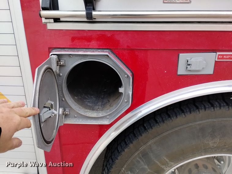 image for item DP3281 2001 Freightliner FL80  pumper fire truck