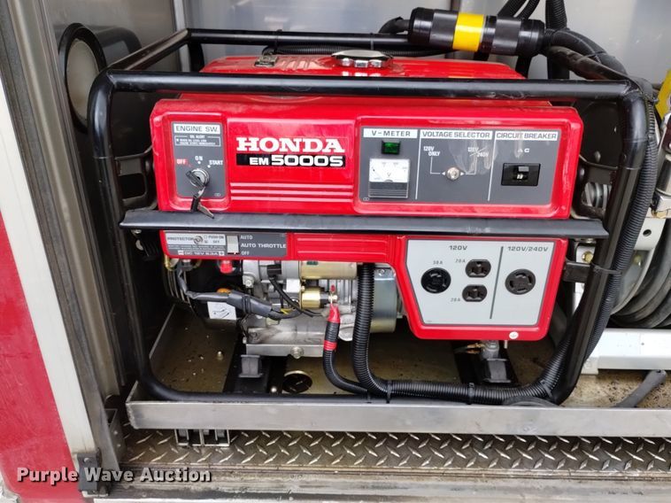 image for item DP3281 2001 Freightliner FL80  pumper fire truck