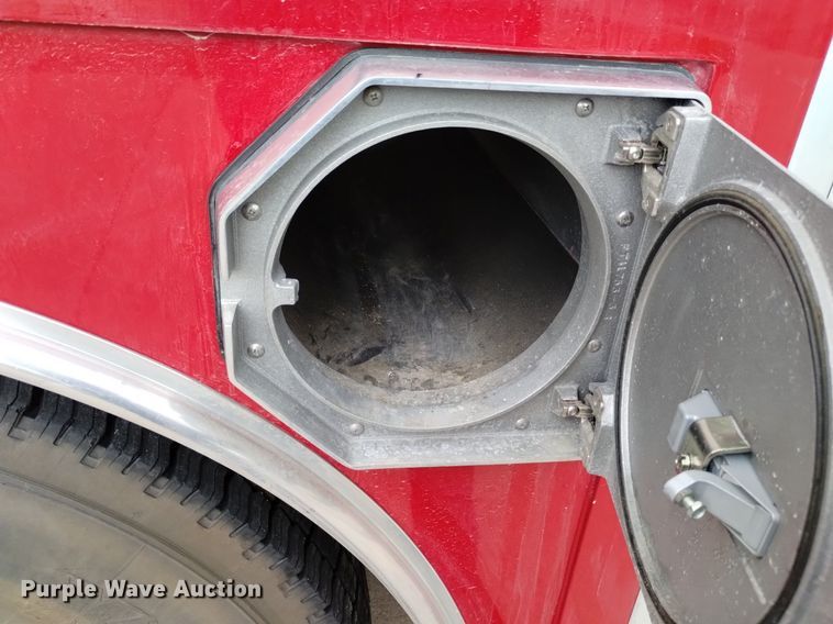 image for item DP3281 2001 Freightliner FL80  pumper fire truck