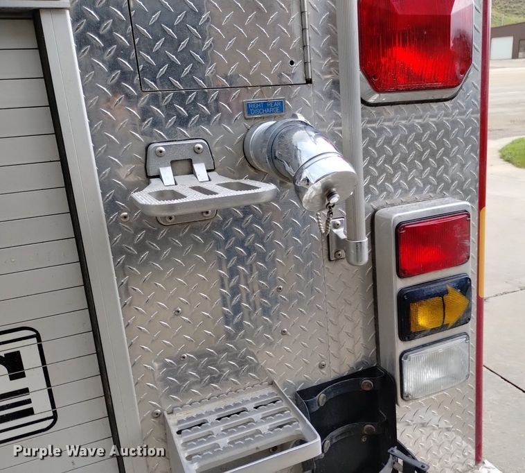 image for item DP3281 2001 Freightliner FL80  pumper fire truck