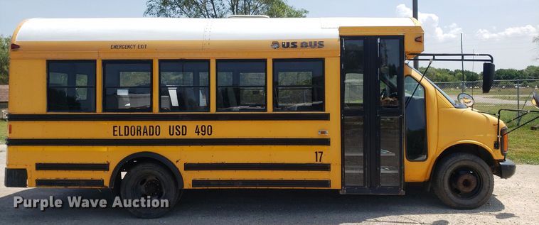 image for item DP8025 2002 Chevrolet Express G3500  school bus