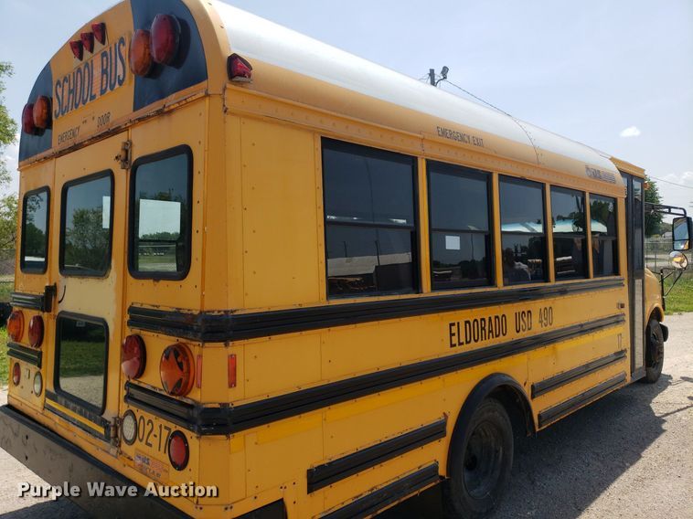 image for item DP8025 2002 Chevrolet Express G3500  school bus