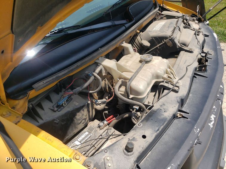 image for item DP8025 2002 Chevrolet Express G3500  school bus