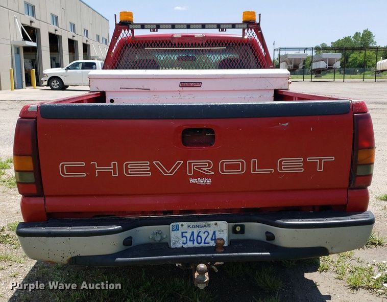 image for item DP8068 2002 Chevrolet Silverado 1500  pickup truck