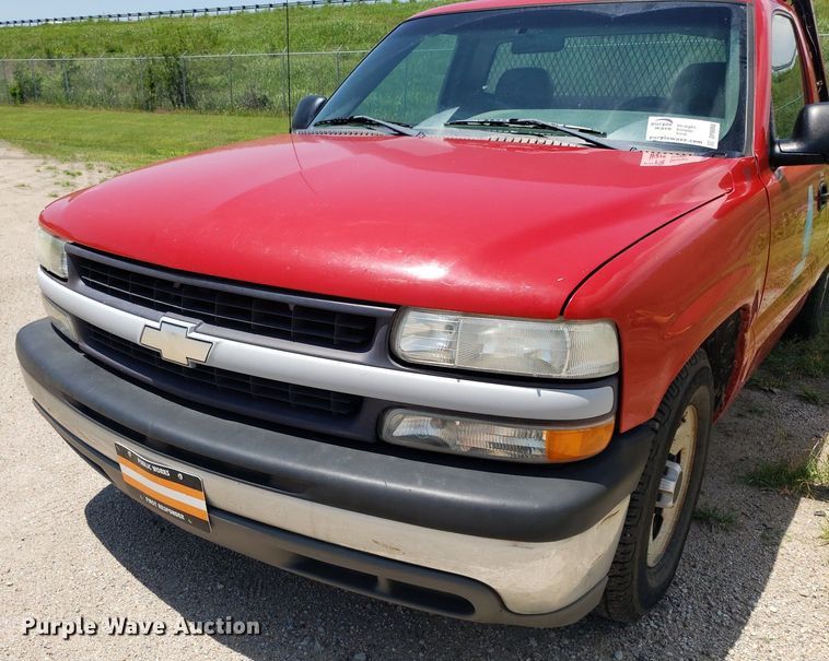 image for item DP8068 2002 Chevrolet Silverado 1500  pickup truck