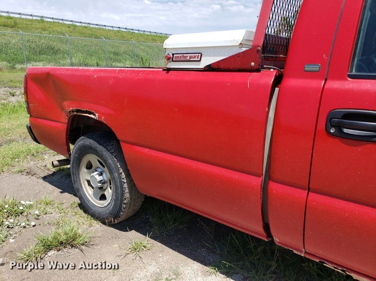 image for item DP8068 2002 Chevrolet Silverado 1500  pickup truck
