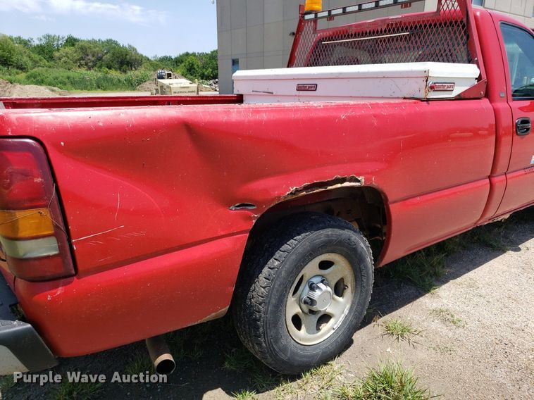 image for item DP8068 2002 Chevrolet Silverado 1500  pickup truck