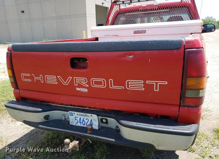 image for item DP8068 2002 Chevrolet Silverado 1500  pickup truck