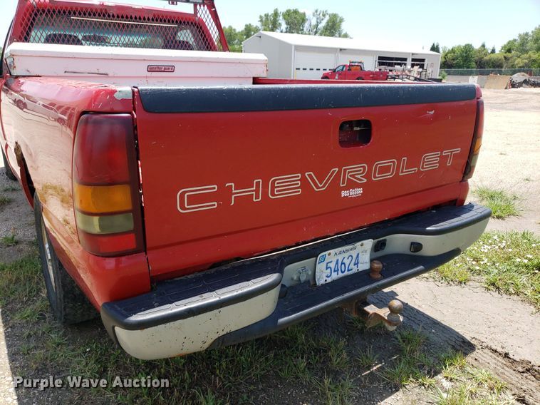 image for item DP8068 2002 Chevrolet Silverado 1500  pickup truck