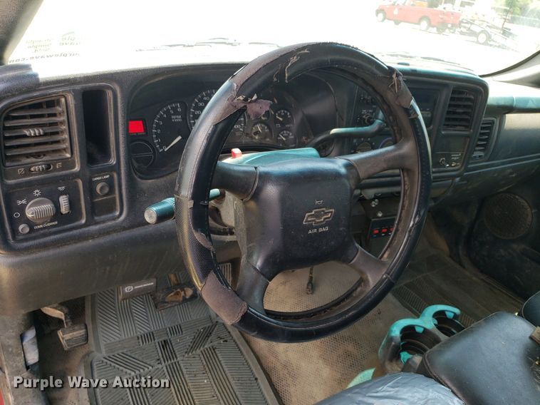 image for item DP8068 2002 Chevrolet Silverado 1500  pickup truck