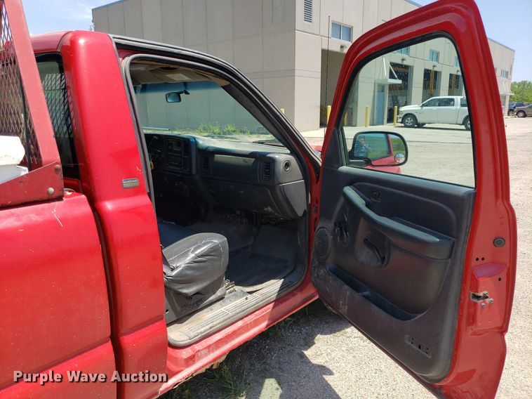 image for item DP8068 2002 Chevrolet Silverado 1500  pickup truck