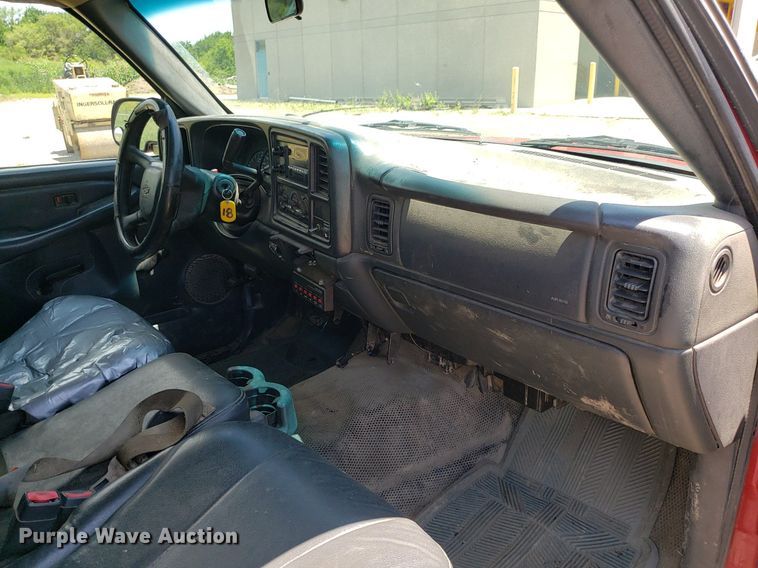 image for item DP8068 2002 Chevrolet Silverado 1500  pickup truck