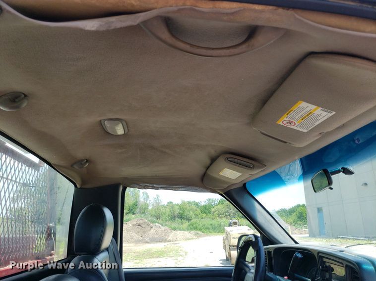 image for item DP8068 2002 Chevrolet Silverado 1500  pickup truck