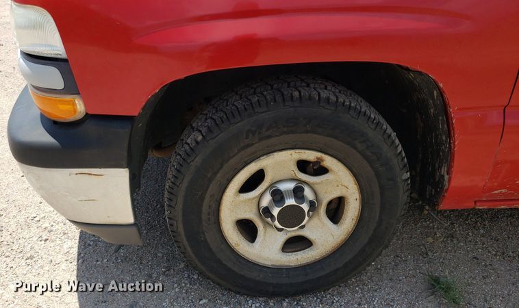 image for item DP8068 2002 Chevrolet Silverado 1500  pickup truck