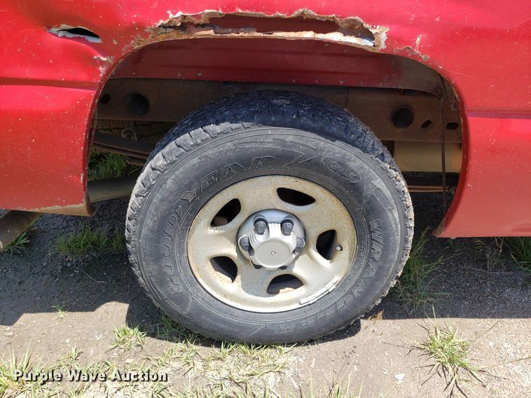 image for item DP8068 2002 Chevrolet Silverado 1500  pickup truck