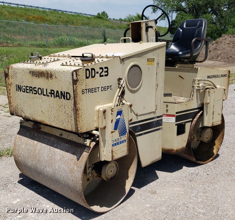 image for item DP8070 Ingersoll Rand DD-23  double drum vibratory roller