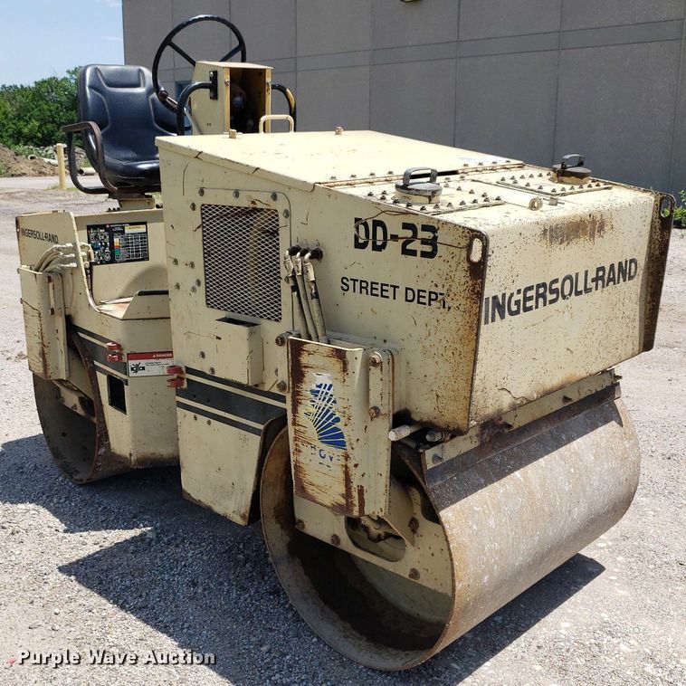 image for item DP8070 Ingersoll Rand DD-23  double drum vibratory roller