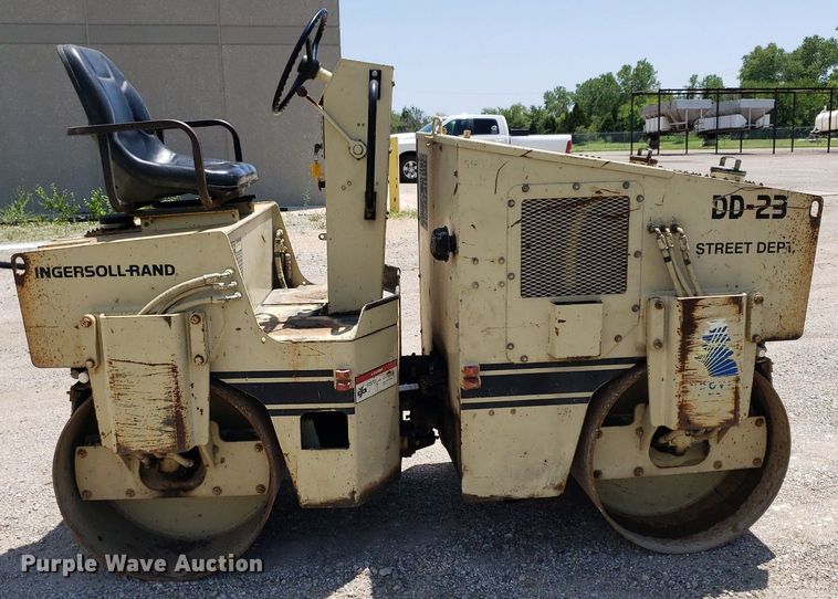 image for item DP8070 Ingersoll Rand DD-23  double drum vibratory roller