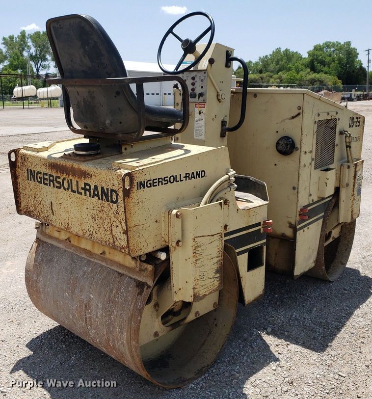 image for item DP8070 Ingersoll Rand DD-23  double drum vibratory roller