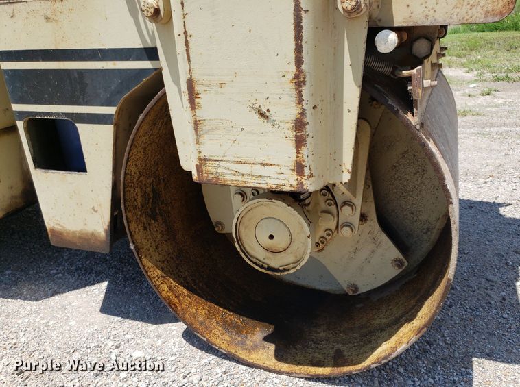 image for item DP8070 Ingersoll Rand DD-23  double drum vibratory roller