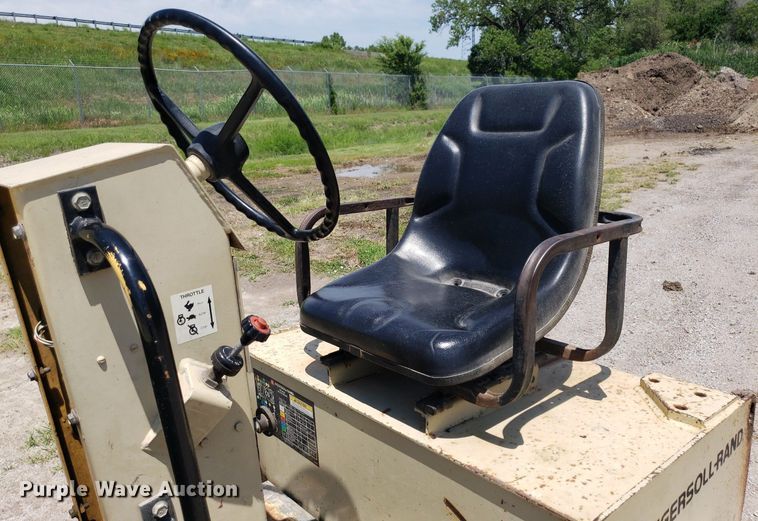 image for item DP8070 Ingersoll Rand DD-23  double drum vibratory roller