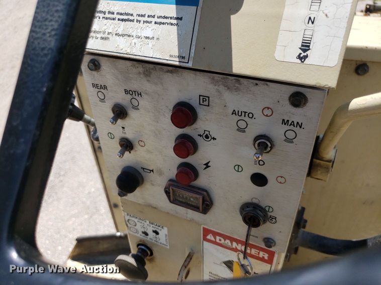 image for item DP8070 Ingersoll Rand DD-23  double drum vibratory roller