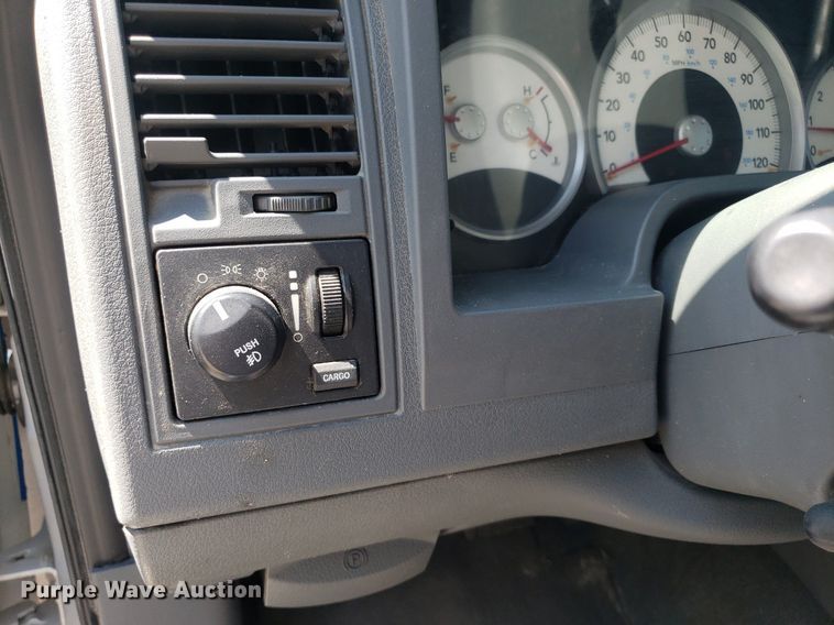 image for item DP8074 2005 Dodge Dakota  Quad Cab pickup truck