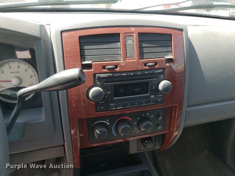 image for item DP8074 2005 Dodge Dakota  Quad Cab pickup truck