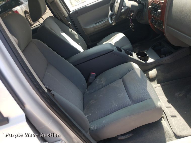 image for item DP8074 2005 Dodge Dakota  Quad Cab pickup truck