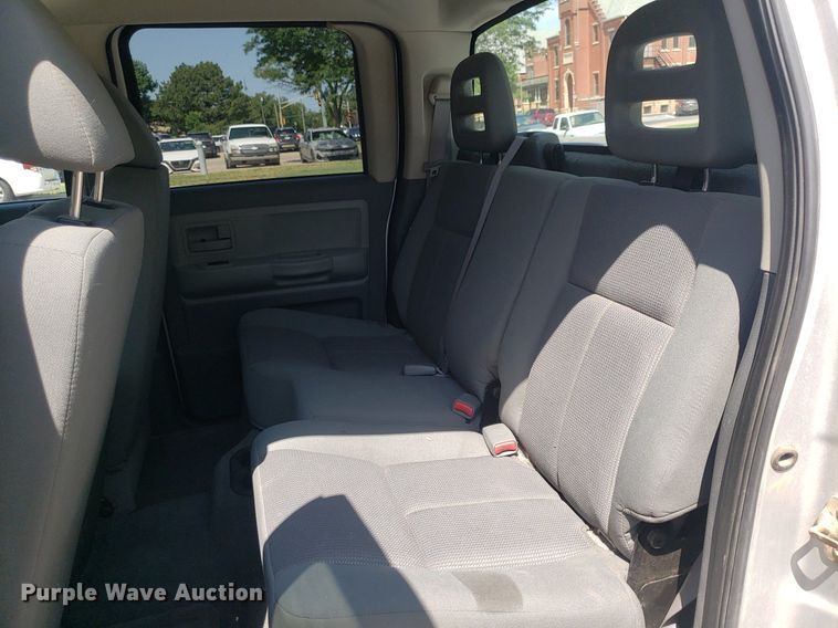 image for item DP8074 2005 Dodge Dakota  Quad Cab pickup truck
