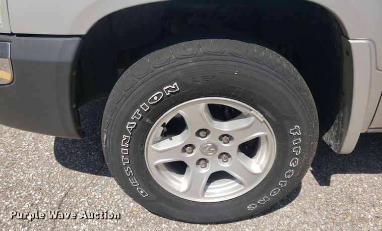 image for item DP8074 2005 Dodge Dakota  Quad Cab pickup truck