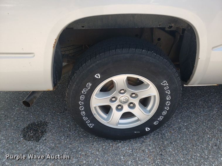 image for item DP8074 2005 Dodge Dakota  Quad Cab pickup truck