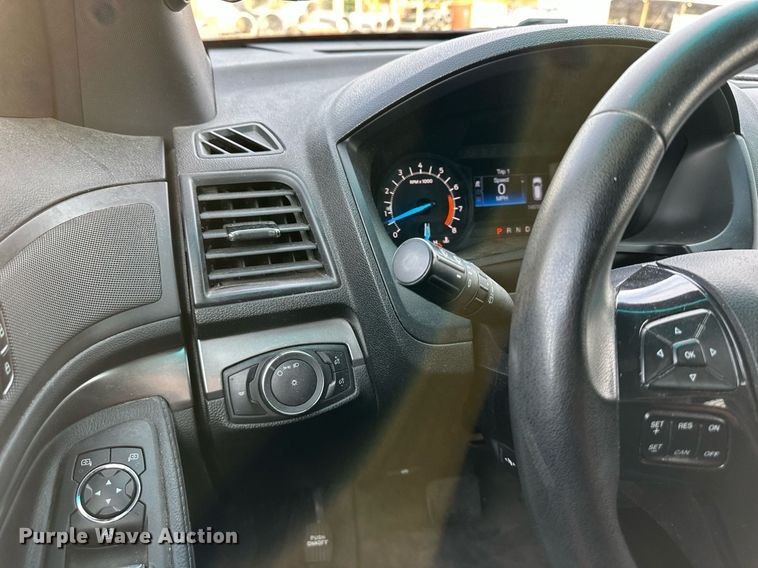 image for item DR5247 2016 Ford Explorer Police Interceptor  SUV