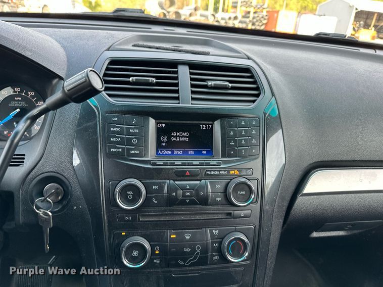 image for item DR5247 2016 Ford Explorer Police Interceptor  SUV