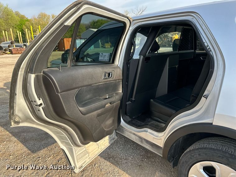 image for item DR5247 2016 Ford Explorer Police Interceptor  SUV