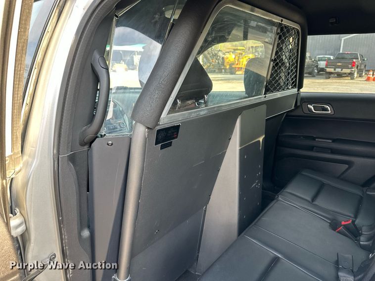 image for item DR5247 2016 Ford Explorer Police Interceptor  SUV