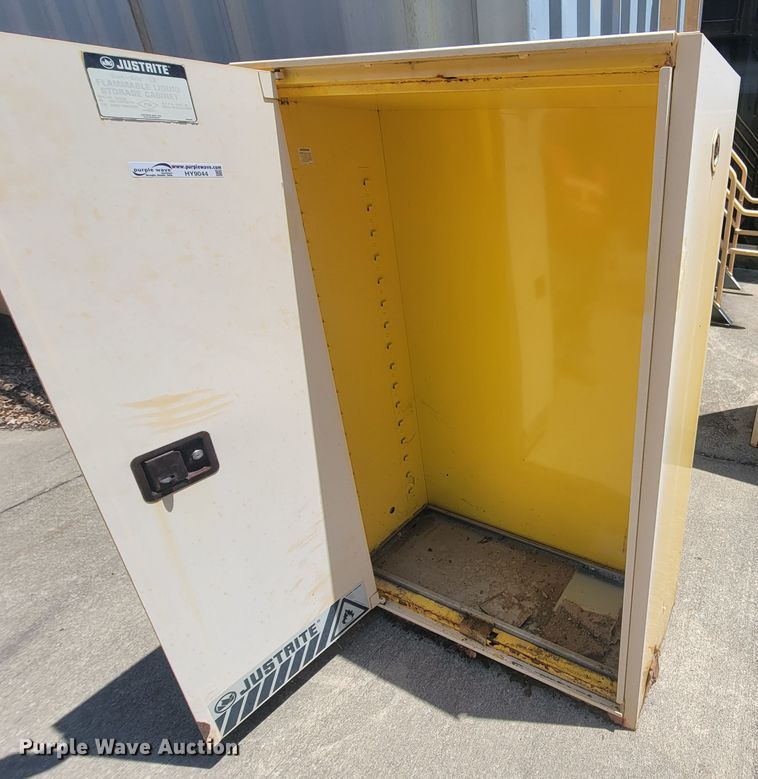 image for item HY9044 (2) storage cabinets