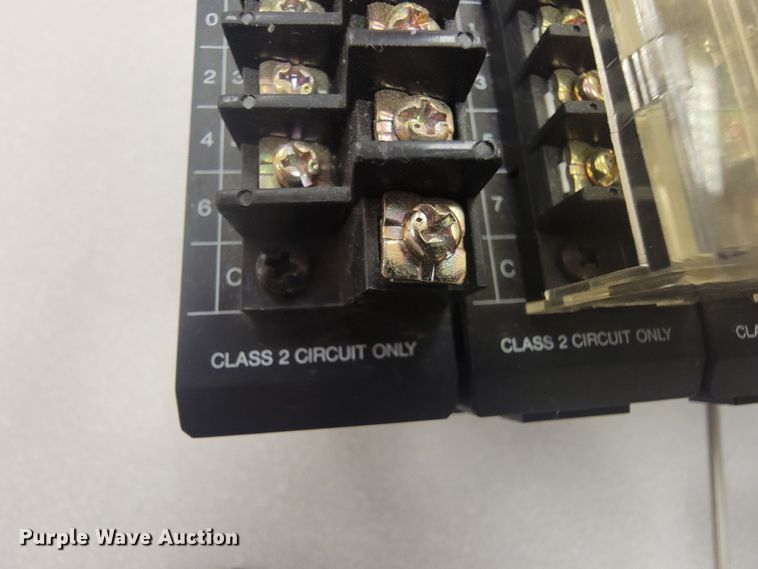 image for item HY9052 GE Fanuc  programmable logic controllers