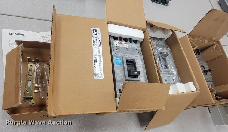 image for item HY9055 Breaker boxes