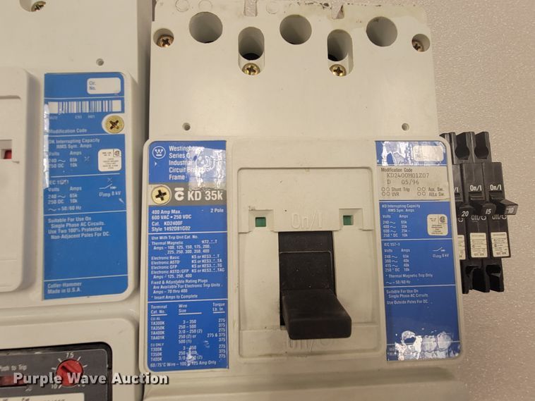 image for item HY9055 Breaker boxes