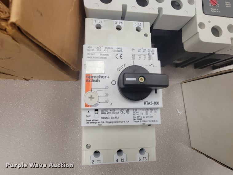 image for item HY9055 Breaker boxes