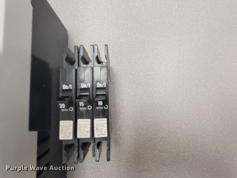 image for item HY9055 Breaker boxes