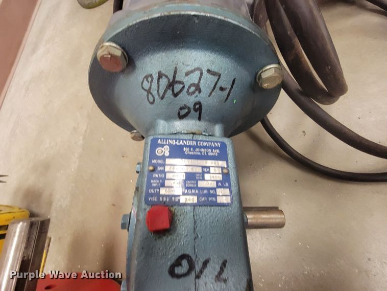 image for item HY9069 Approximately 7 electric motors