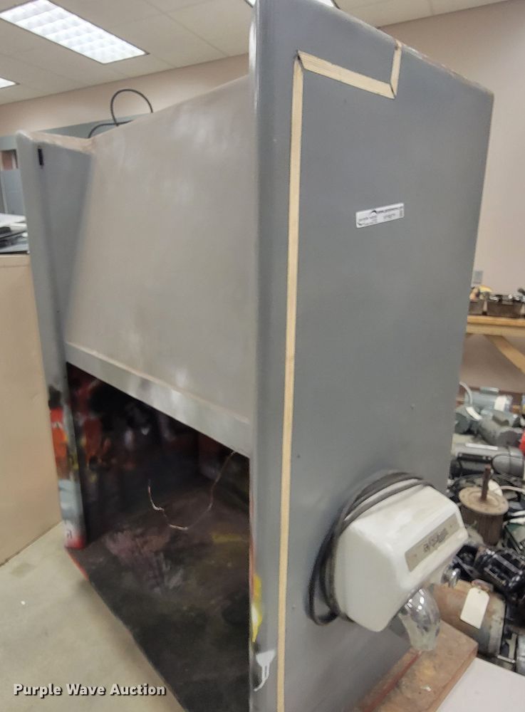 image for item HY9071 Paint booth